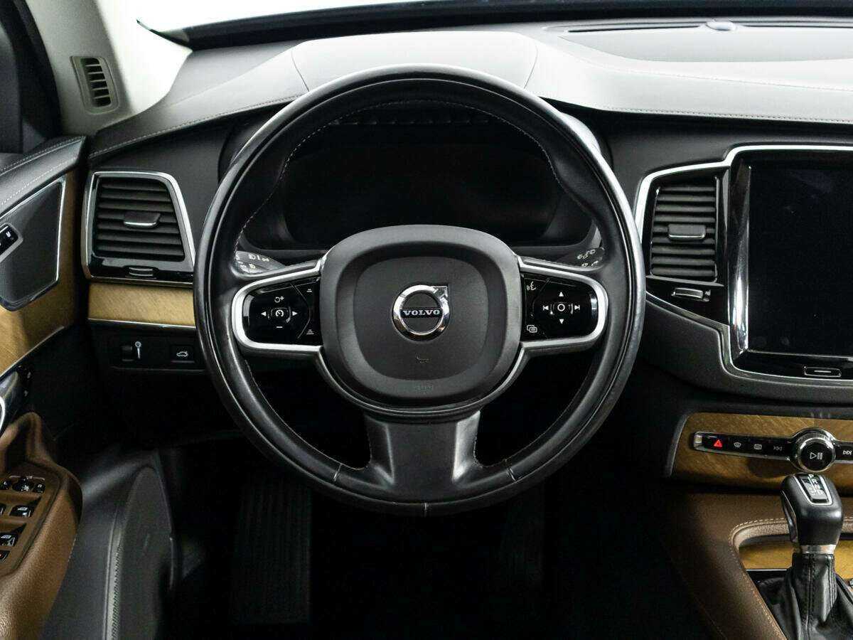 Купить Volvo XC90 с пробегом. Фото: #20