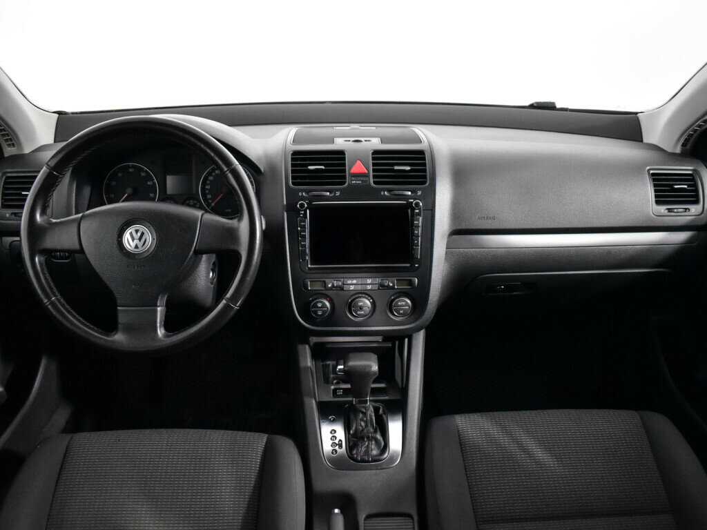 Купить Volkswagen Jetta с пробегом. Фото: #11