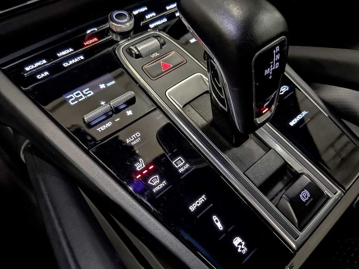 Купить Porsche Cayenne с пробегом. Фото: #17