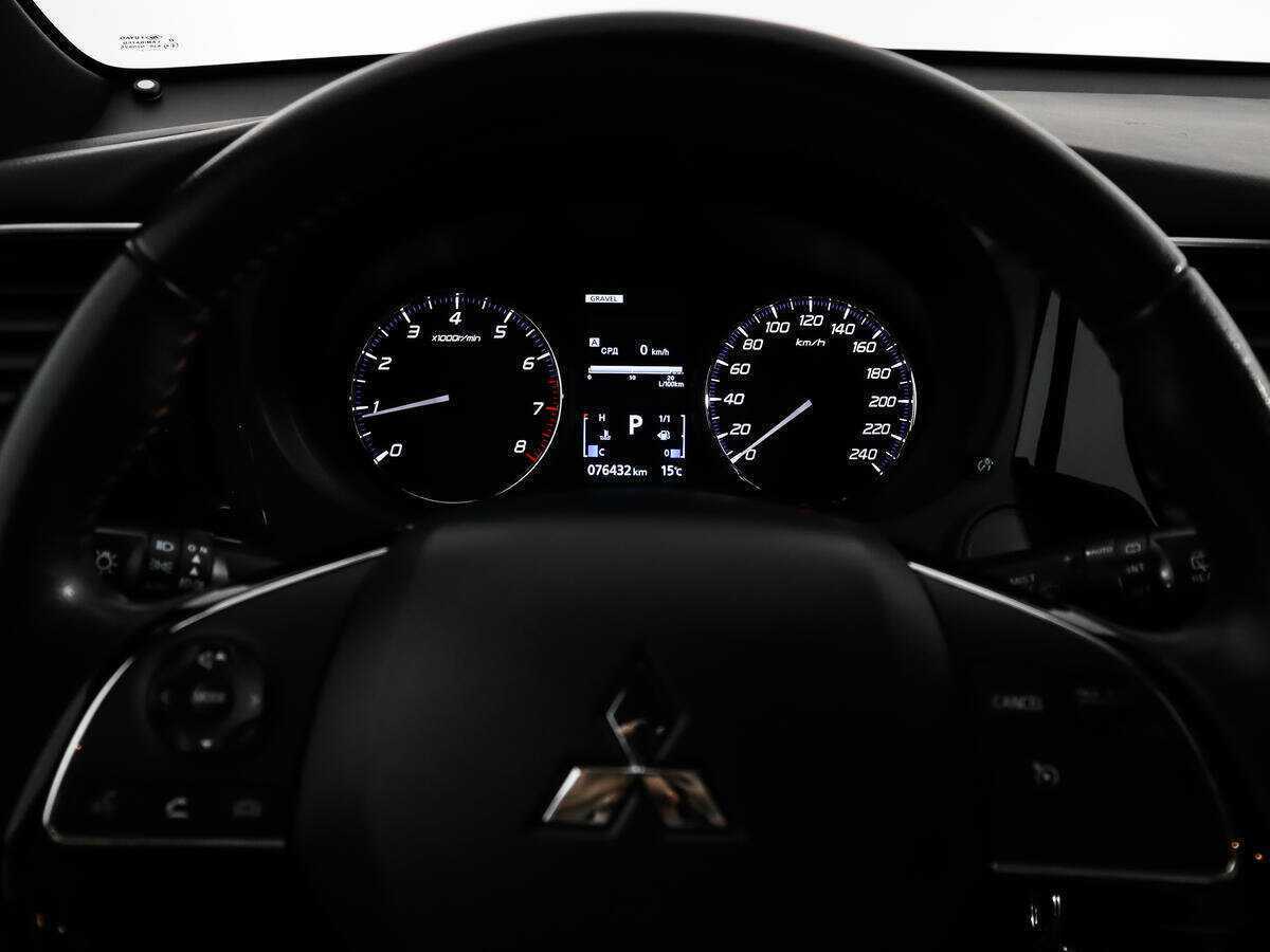 Купить Mitsubishi Outlander с пробегом. Фото: #16
