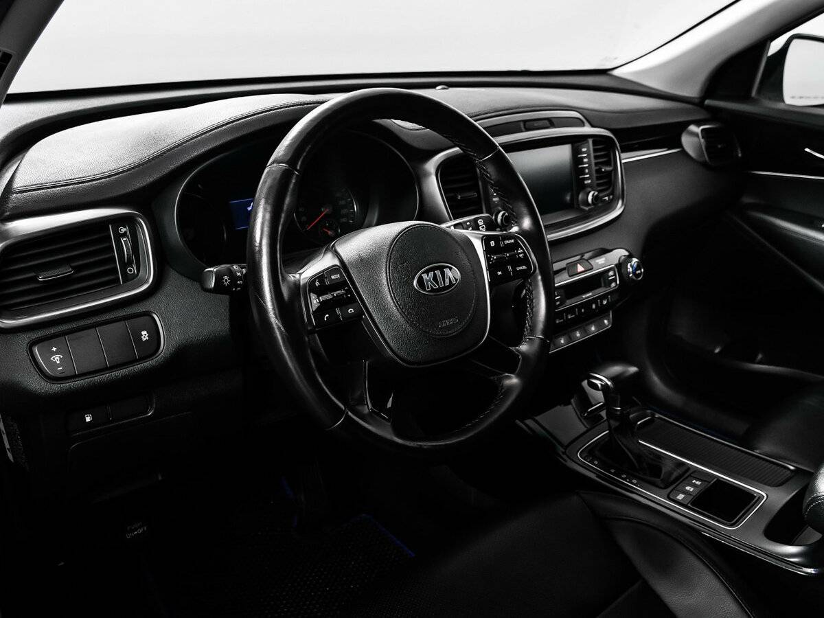 Купить Kia Sorento с пробегом. Фото: #12