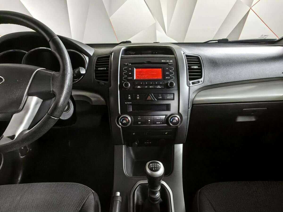 Купить Kia Sorento с пробегом. Фото: #10