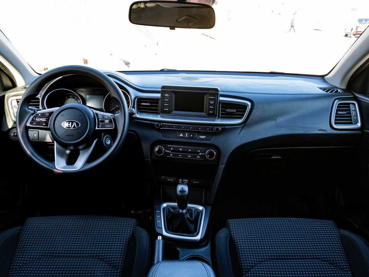 Купить Kia Ceed с пробегом. Фото: #7