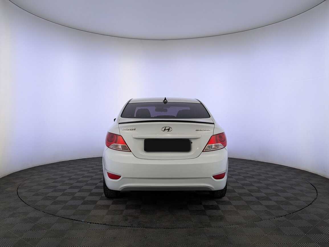 Купить Hyundai Solaris с пробегом. Фото: #5