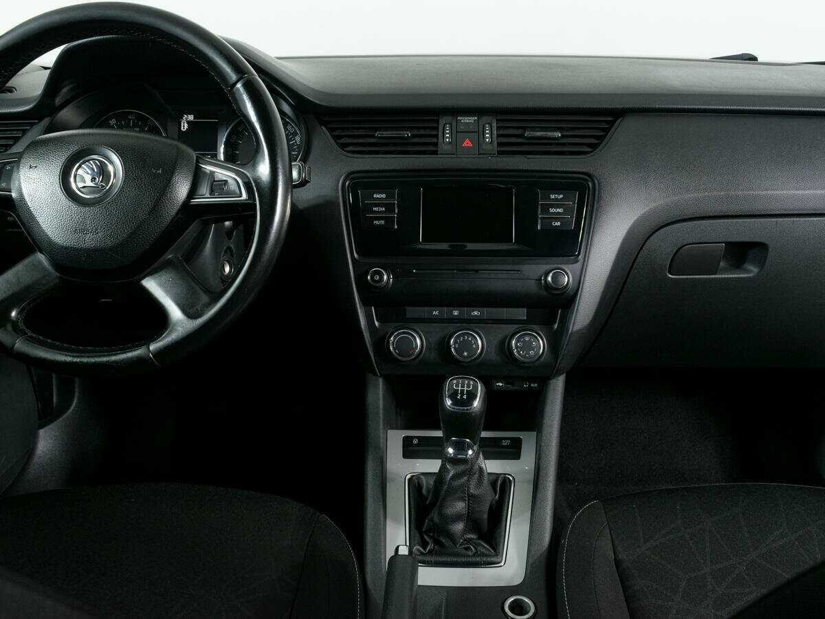 Купить Skoda Octavia с пробегом. Фото: #7
