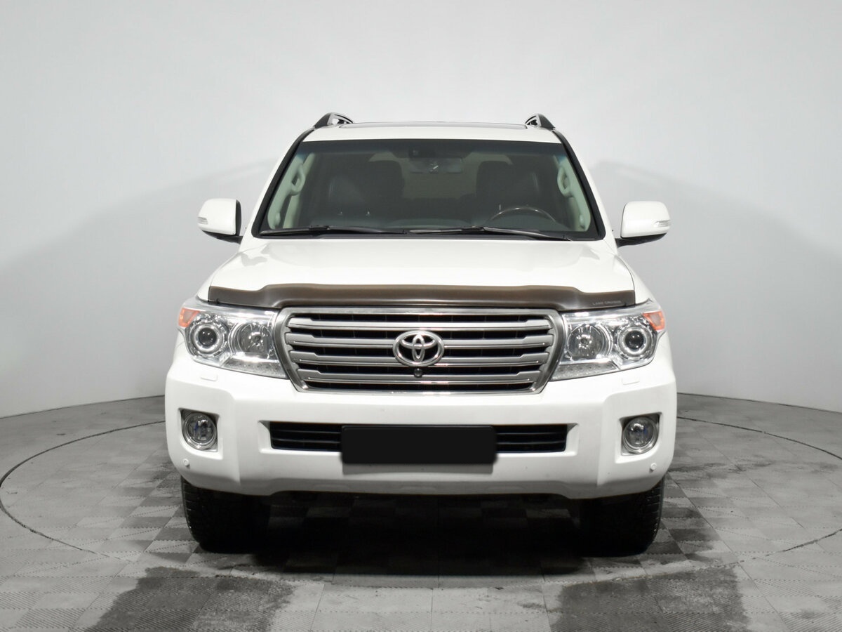 Купить Toyota Land Cruiser с пробегом. Фото: #1