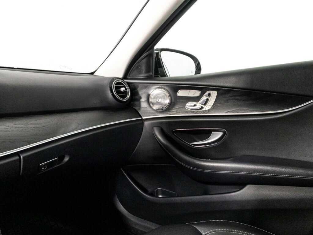 Купить Mercedes-Benz E-Класс с пробегом. Фото: #22