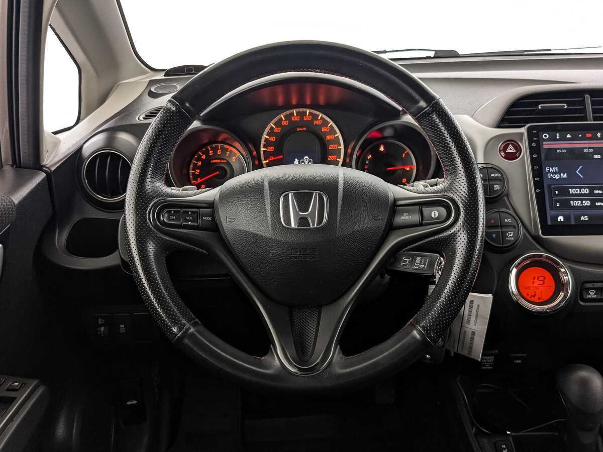 Купить Honda Jazz с пробегом. Фото: #16