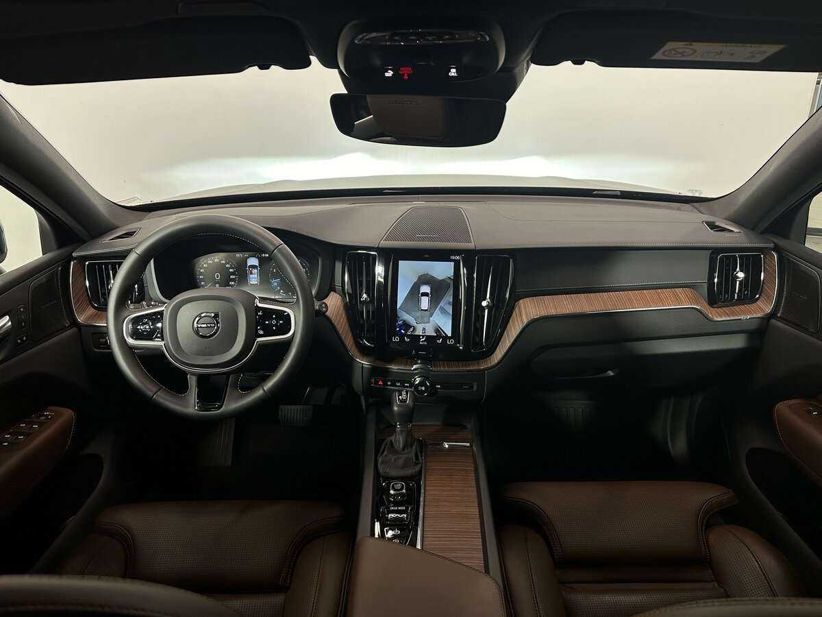 Купить Volvo XC60 с пробегом. Фото: #12