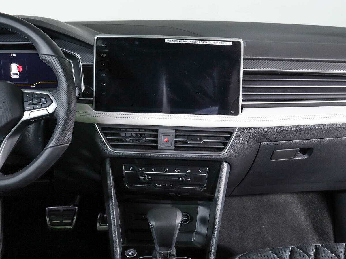 Купить Volkswagen Tiguan с пробегом. Фото: #11