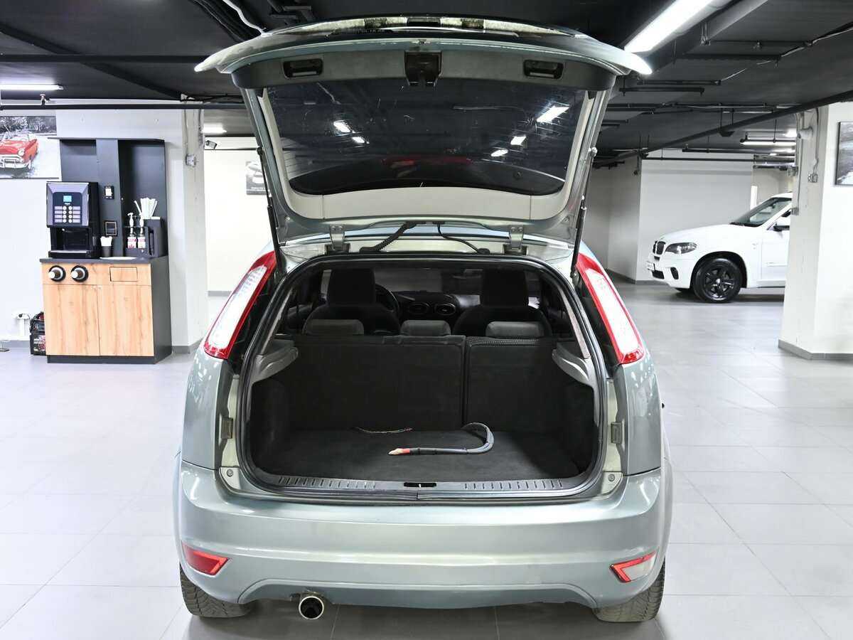 Купить Ford Focus с пробегом. Фото: #4