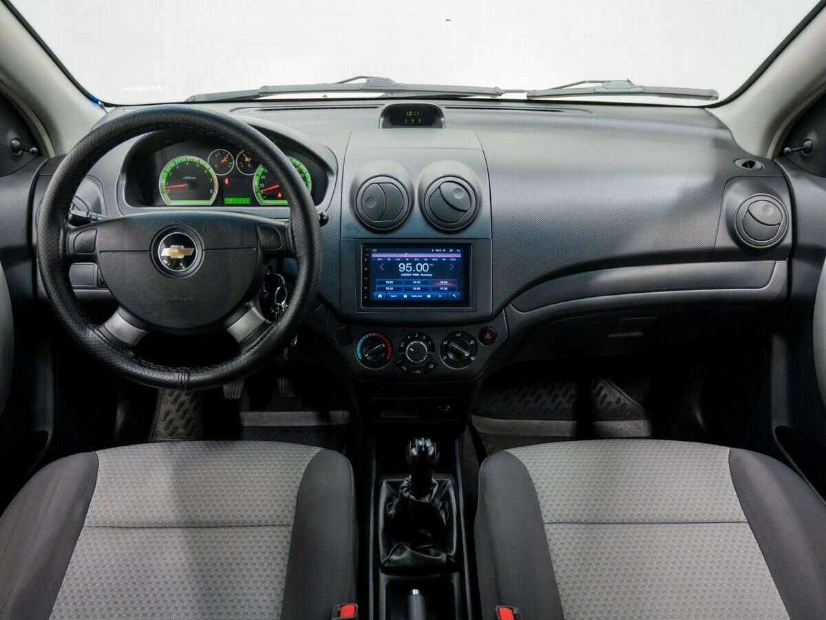 Купить Chevrolet Aveo с пробегом. Фото: #9