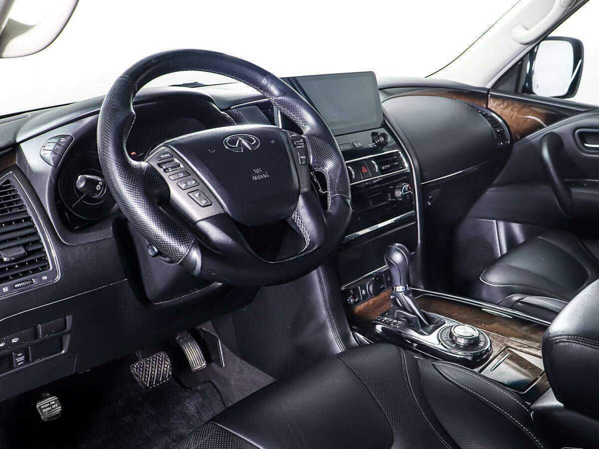 Купить Infiniti QX80 с пробегом. Фото: #12