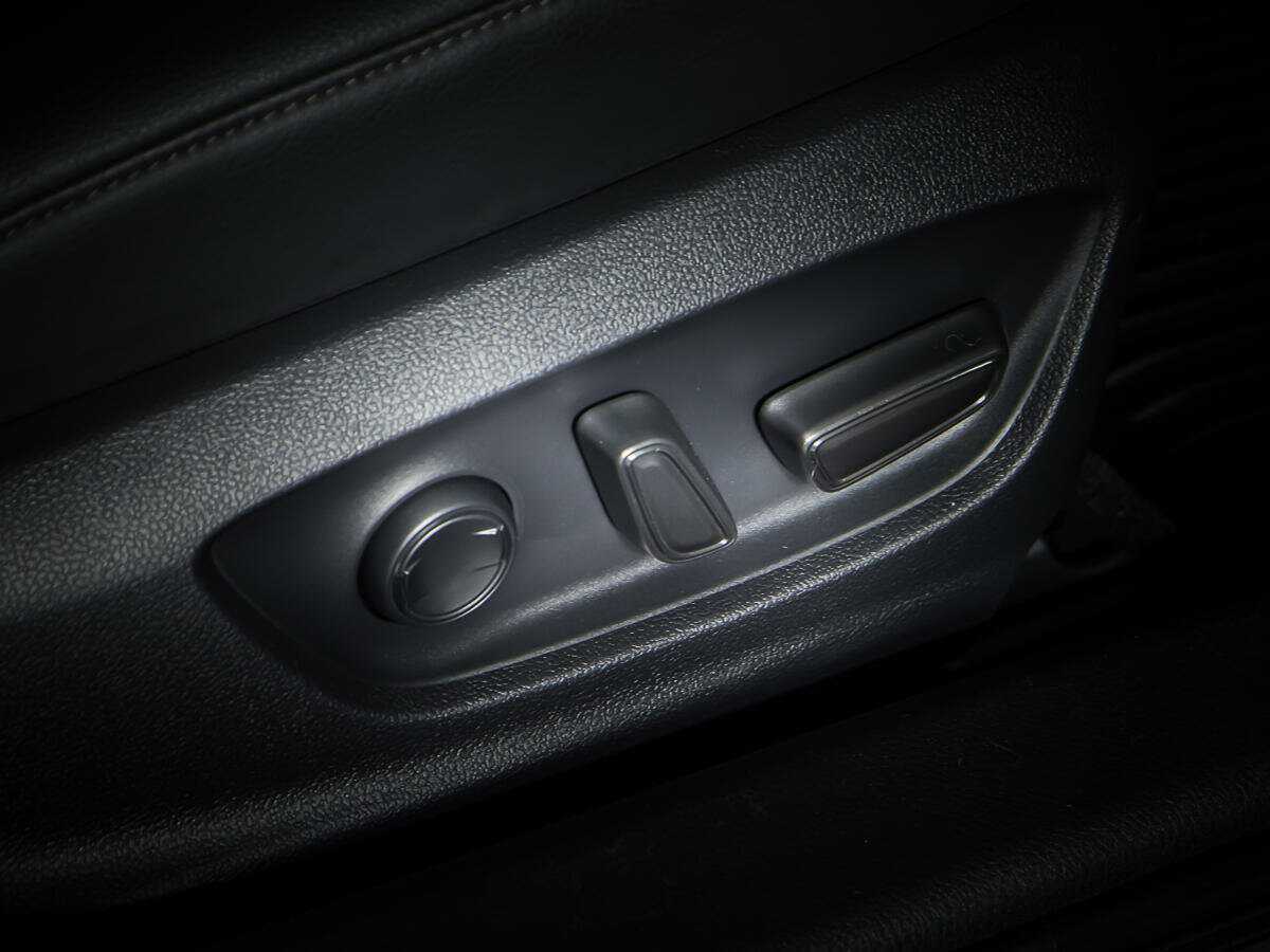 Купить Toyota Camry с пробегом. Фото: #16