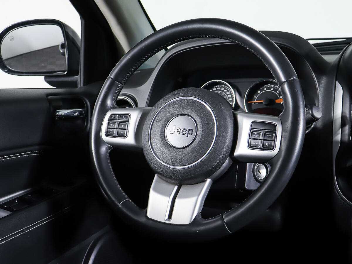 Купить Jeep Compass с пробегом. Фото: #16