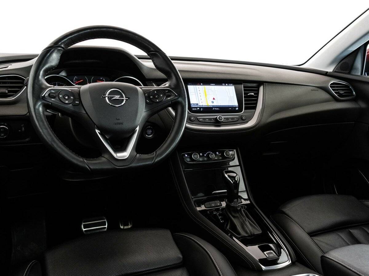 Купить Opel Grandland с пробегом. Фото: #10
