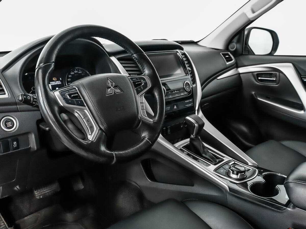 Купить Mitsubishi Pajero Sport с пробегом. Фото: #8
