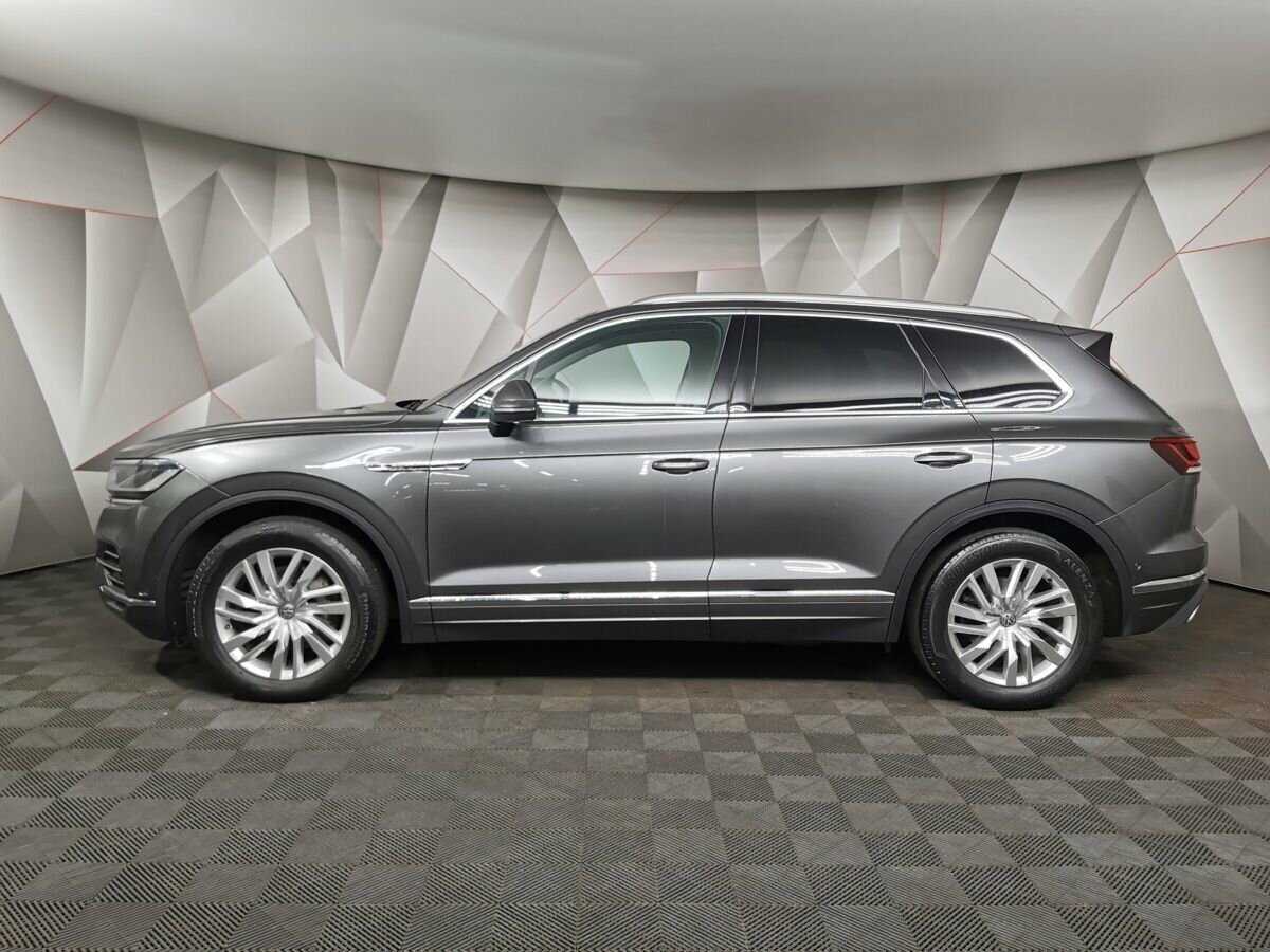 Купить Volkswagen Touareg с пробегом. Фото: #4