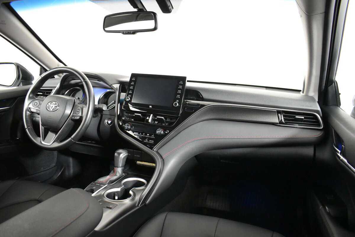 Купить Toyota Camry с пробегом. Фото: #9