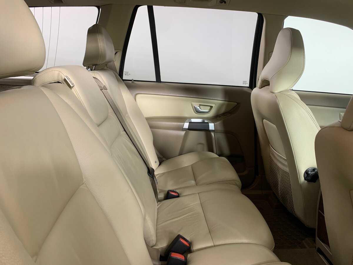 Купить Volvo XC90 с пробегом. Фото: #17