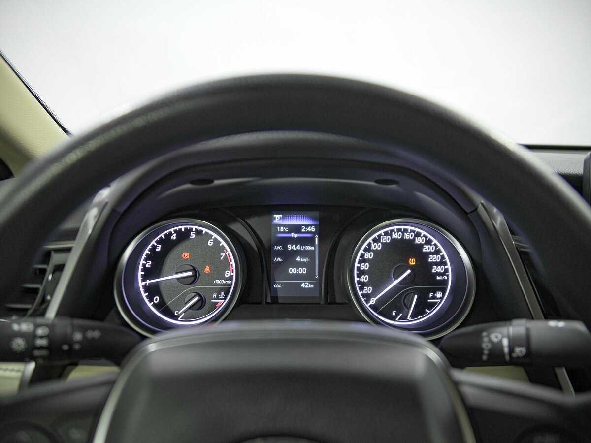 Купить Toyota Camry с пробегом. Фото: #6