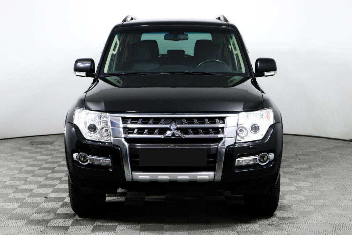 Купить Mitsubishi Pajero с пробегом. Фото: #1