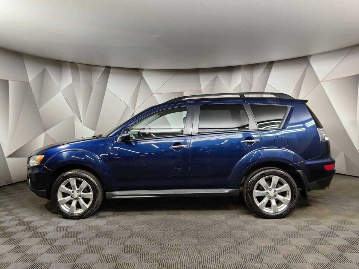 Купить Mitsubishi Outlander с пробегом. Фото: #4