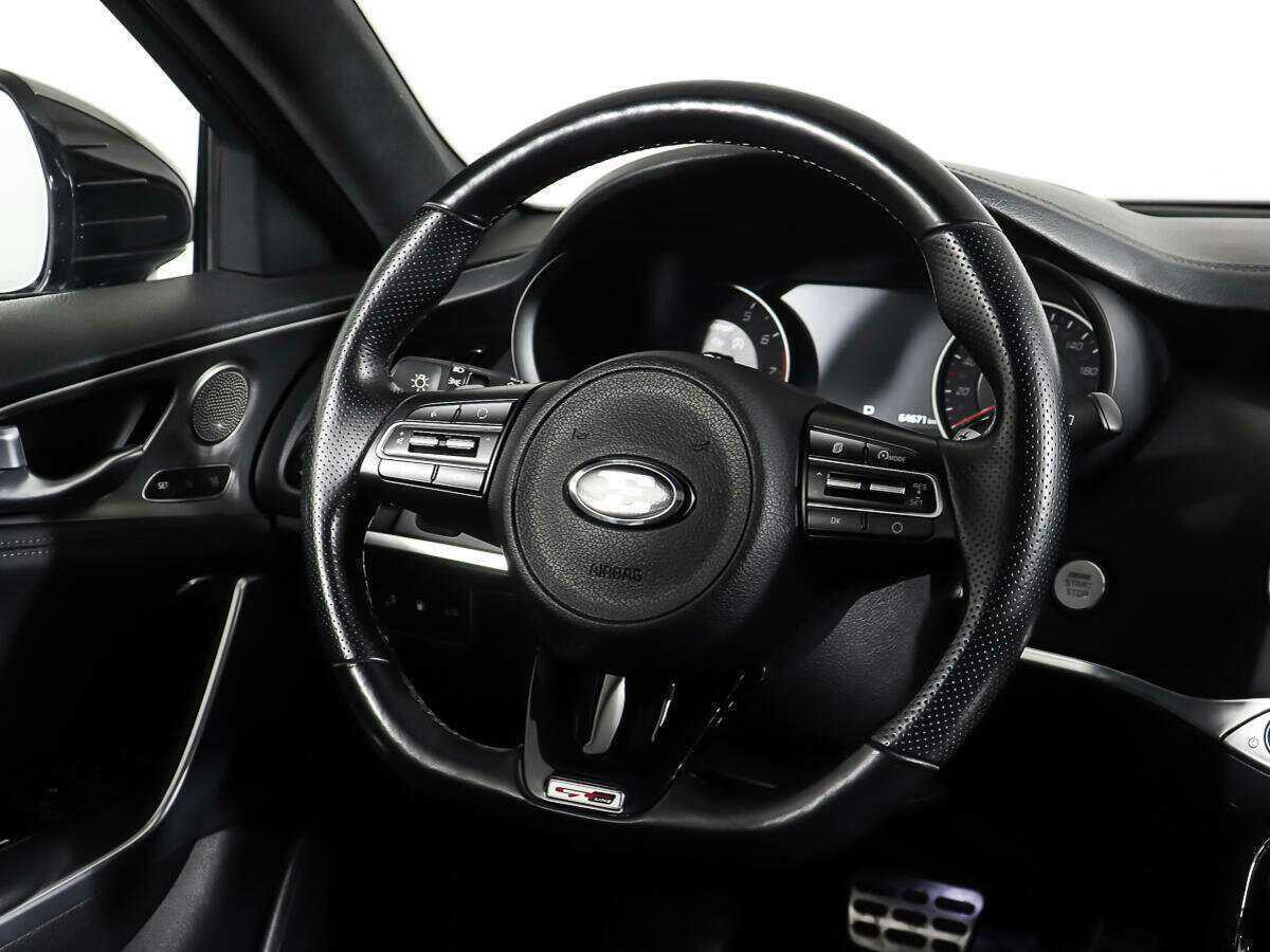 Купить Kia Stinger с пробегом. Фото: #11