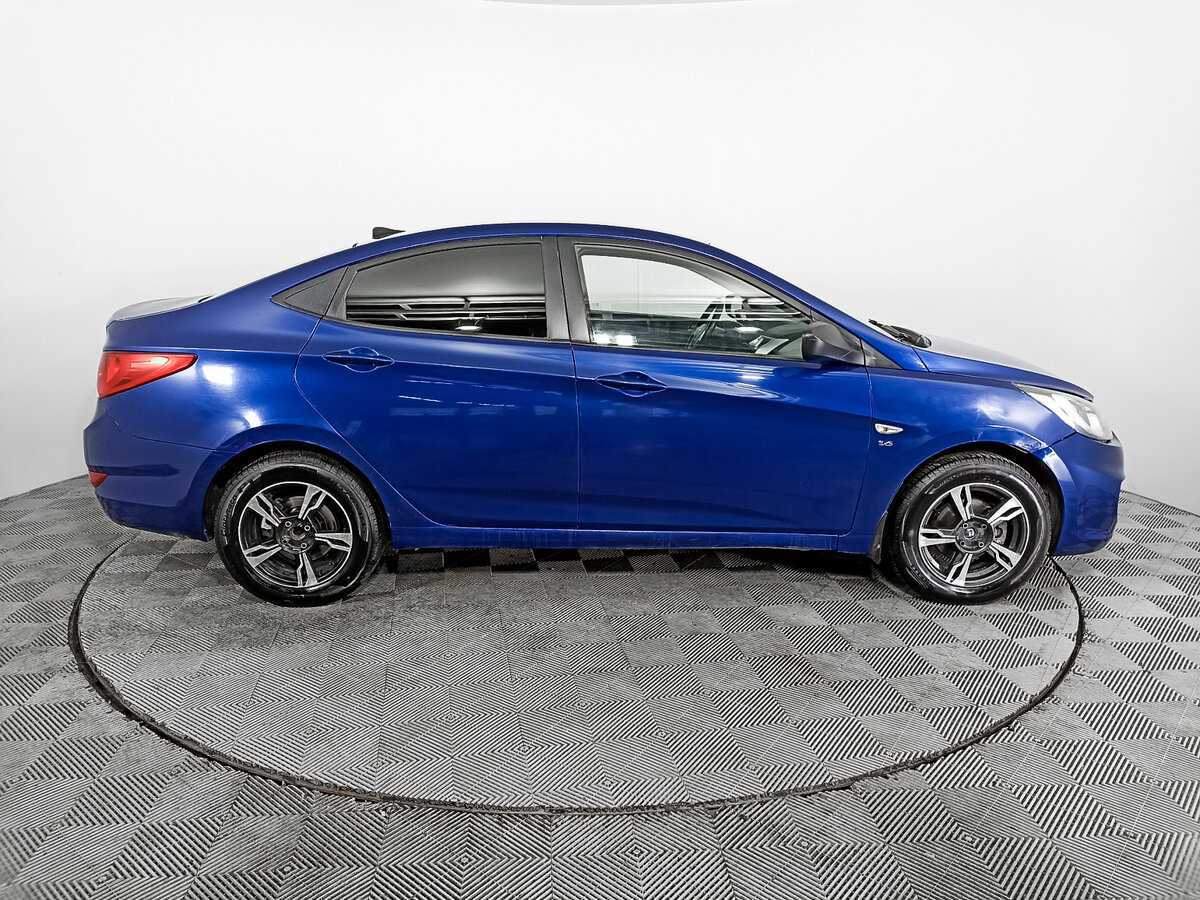 Купить Hyundai Solaris с пробегом. Фото: #3