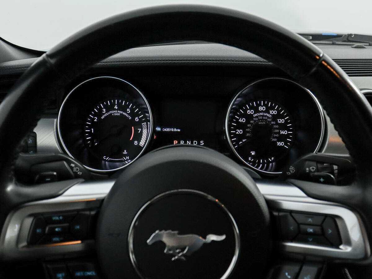 Купить Ford Mustang с пробегом. Фото: #18