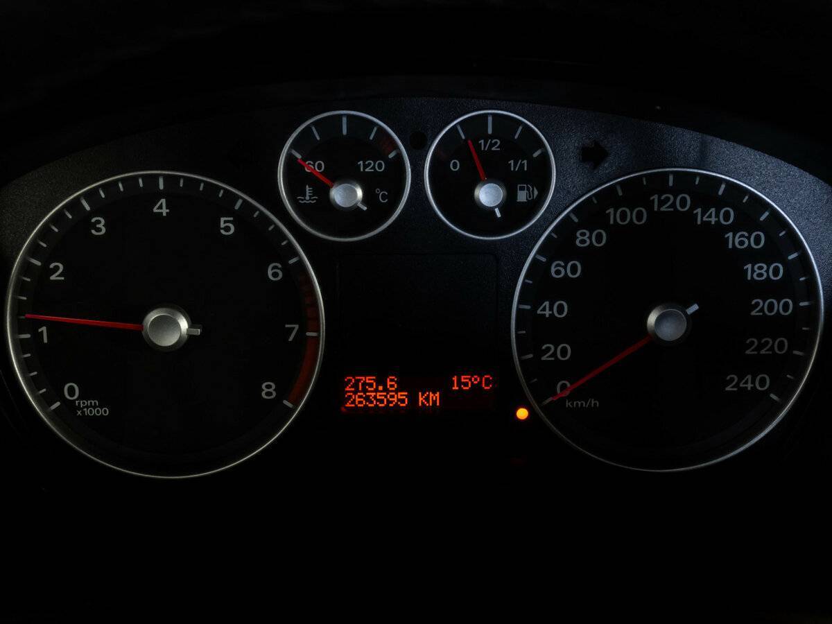 Купить Ford Focus с пробегом. Фото: #15