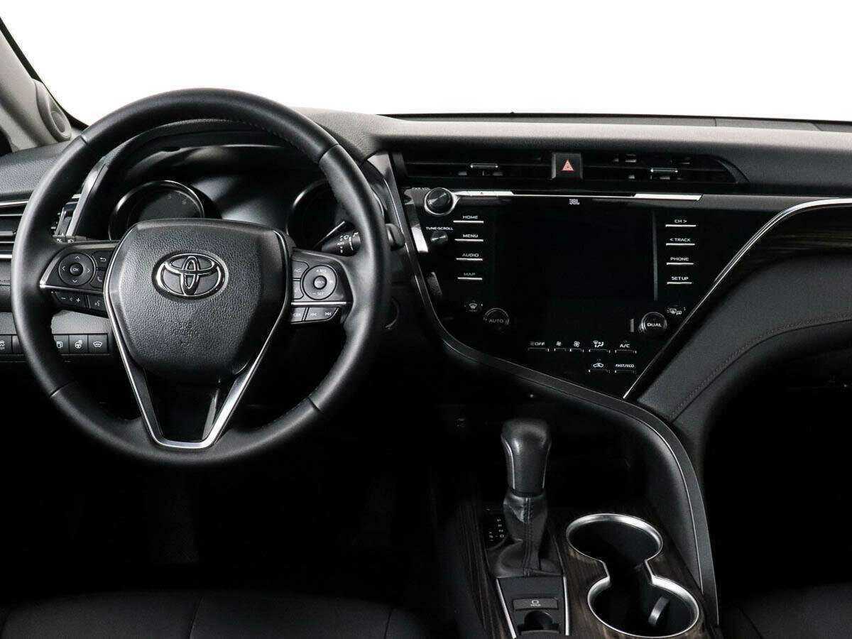 Купить Toyota Camry с пробегом. Фото: #9