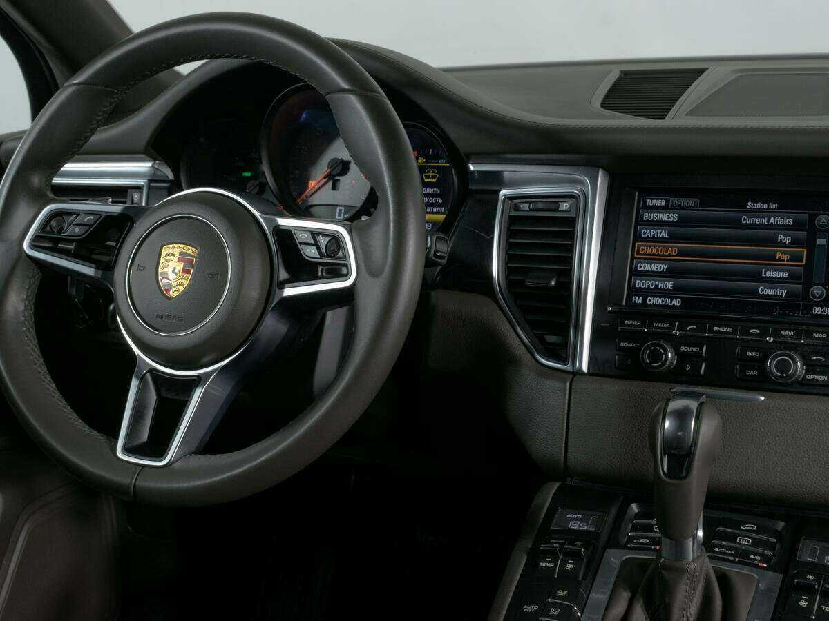 Купить Porsche Macan с пробегом. Фото: #11