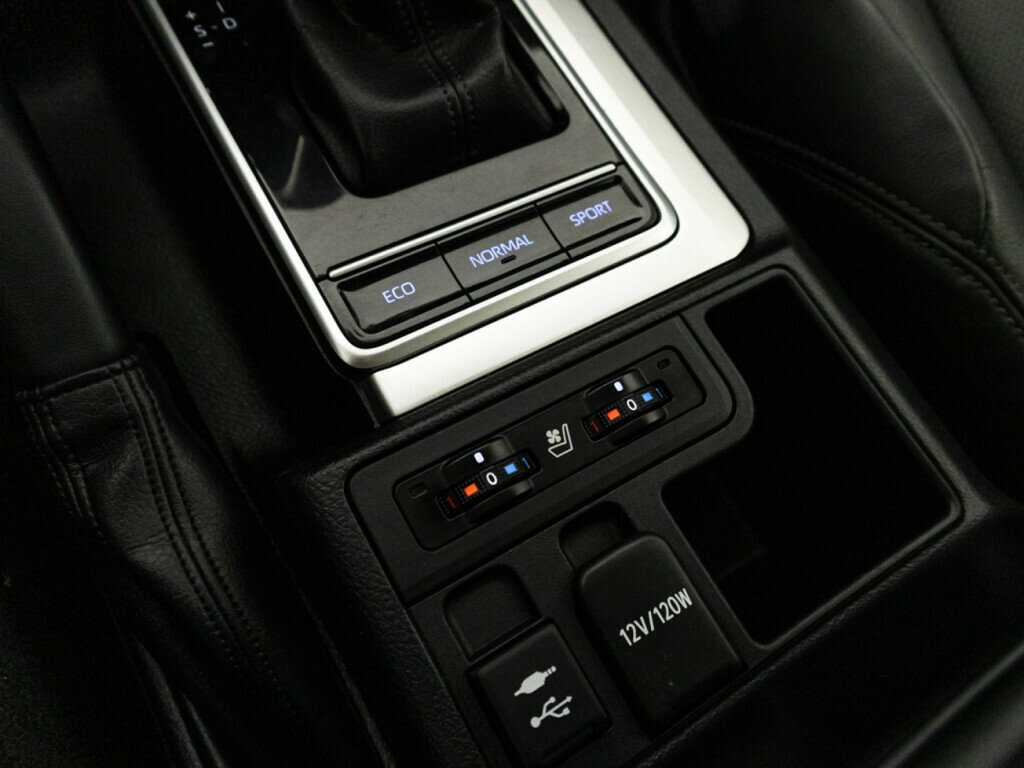 Купить Toyota Land Cruiser Prado с пробегом. Фото: #16