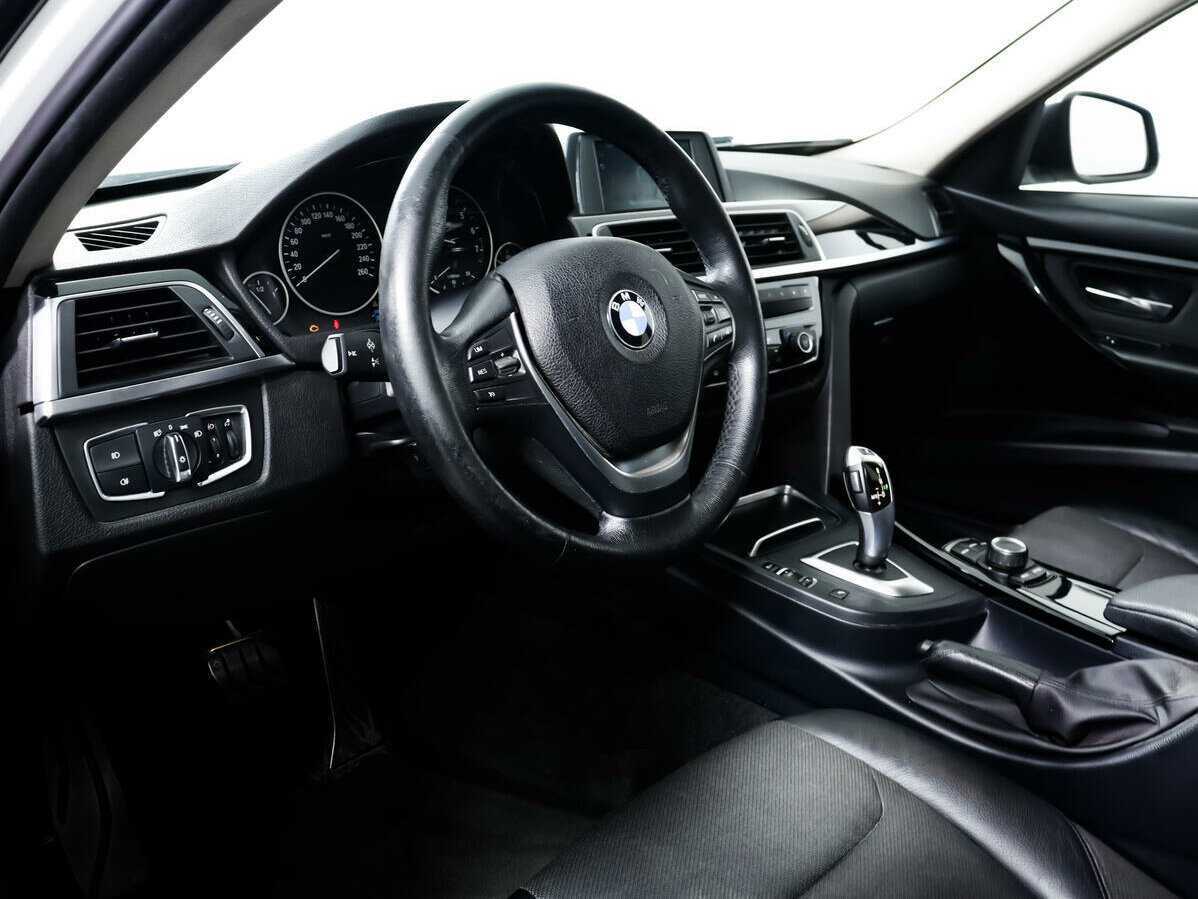 Купить BMW 3 серии с пробегом. Фото: #11