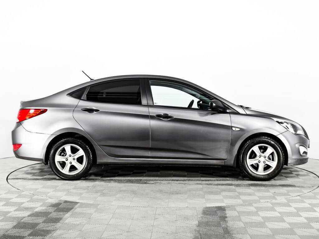 Купить Hyundai Solaris с пробегом. Фото: #3