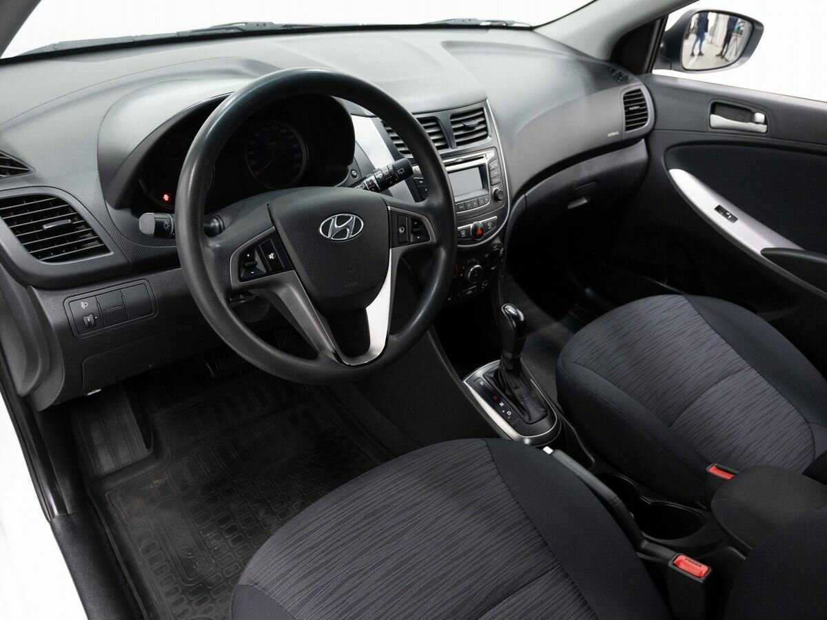 Купить Hyundai Solaris с пробегом. Фото: #6