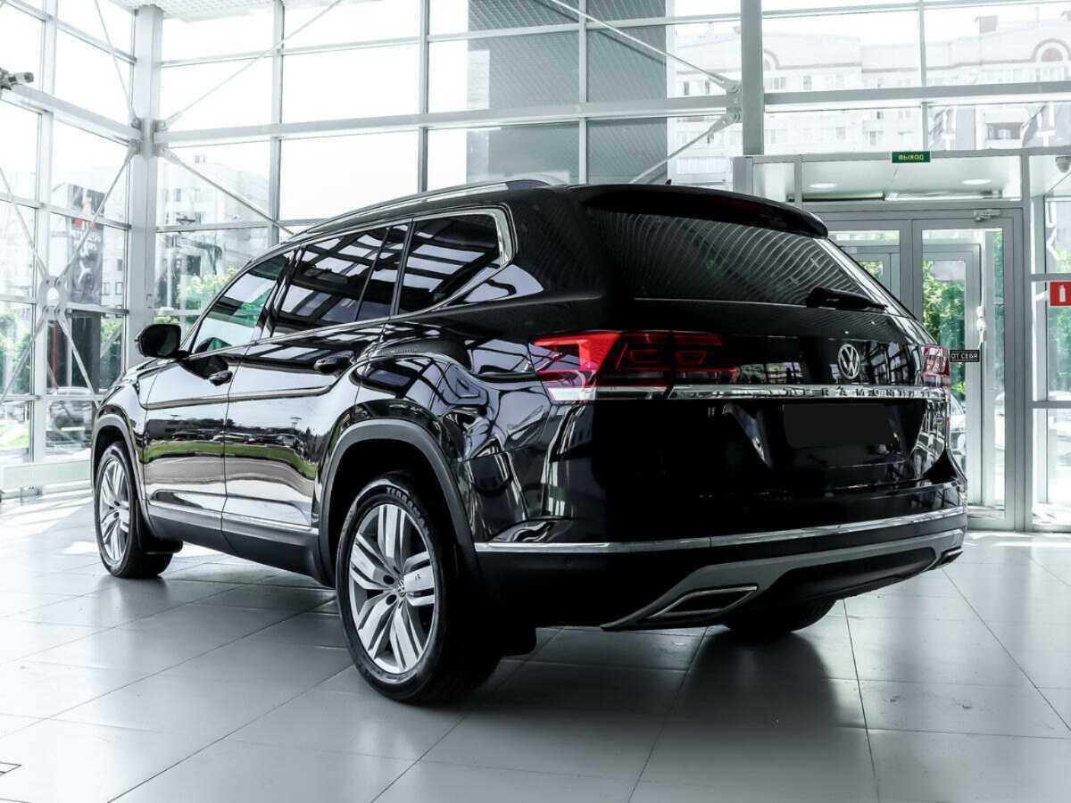 Купить Volkswagen Teramont с пробегом. Фото: #6