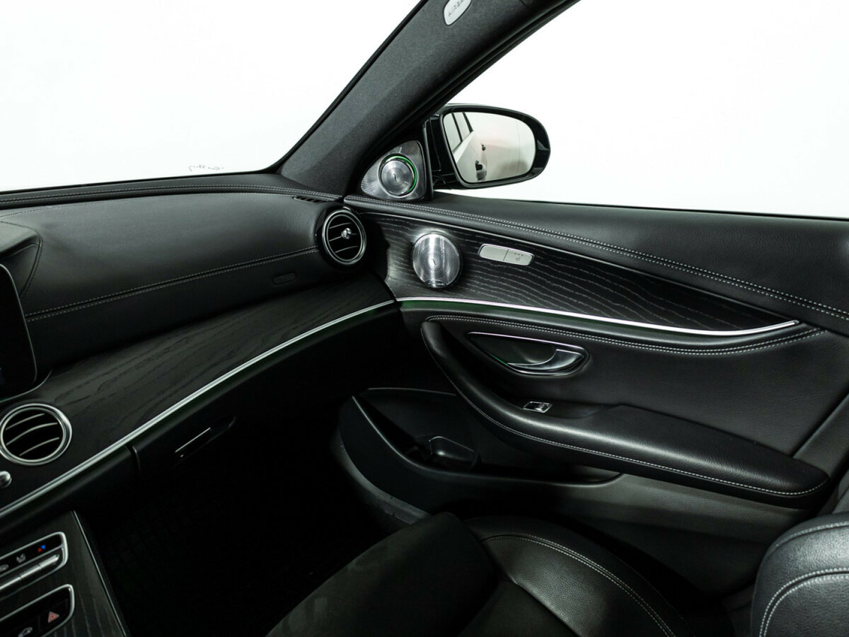 Купить Mercedes-Benz E-Класс с пробегом. Фото: #16