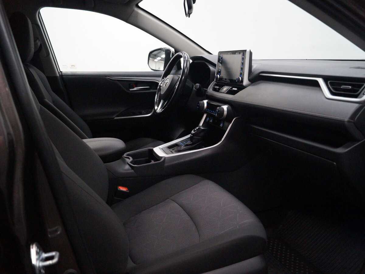 Купить Toyota RAV4 с пробегом. Фото: #18