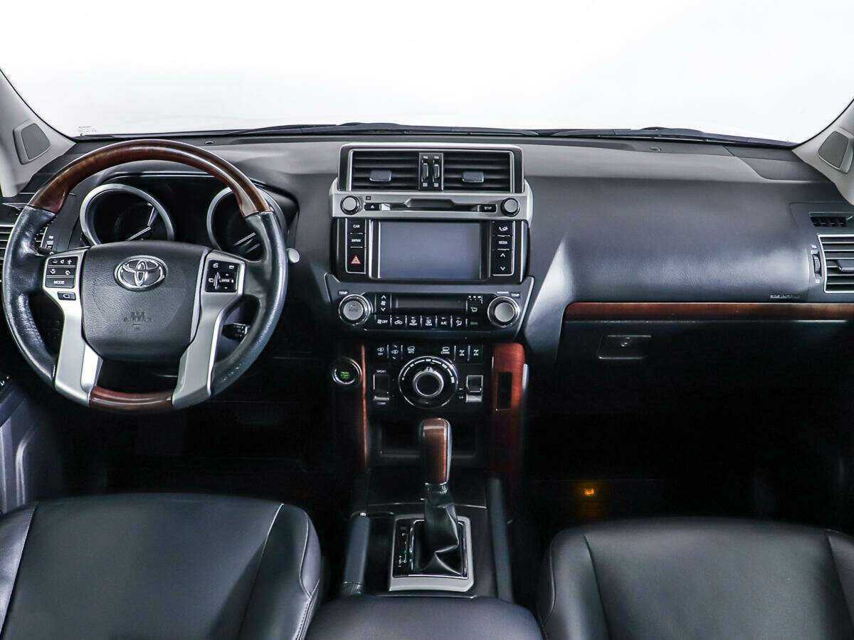 Купить Toyota Land Cruiser Prado с пробегом. Фото: #10