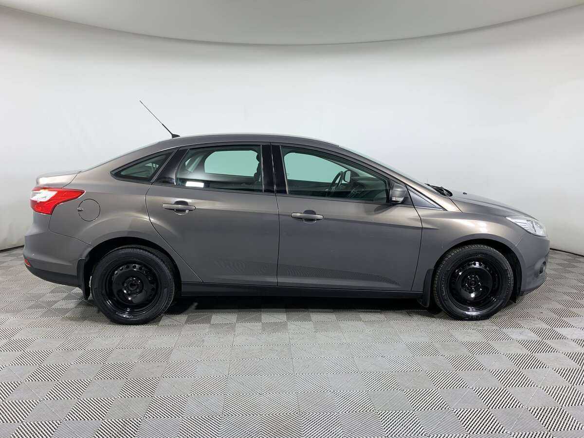 Купить Ford Focus с пробегом. Фото: #3