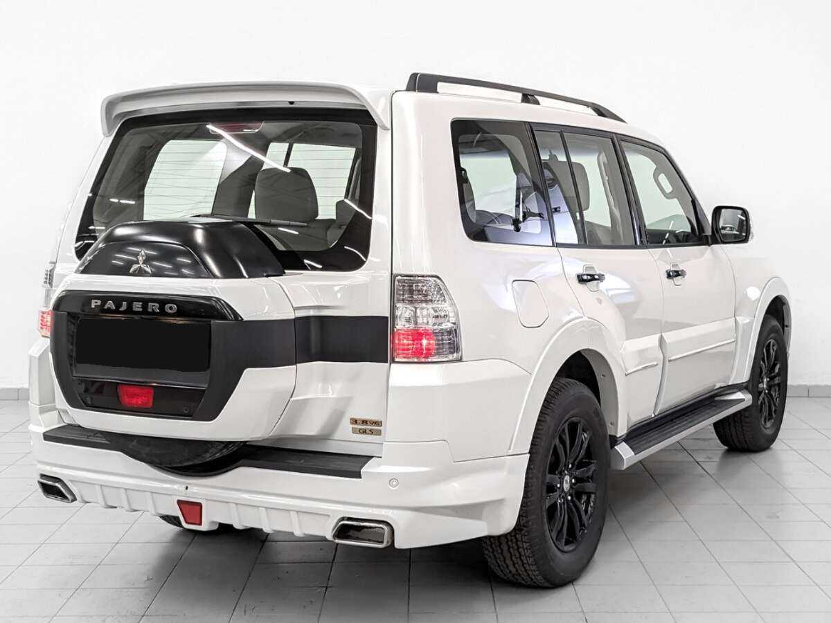 Купить Mitsubishi Pajero с пробегом. Фото: #4