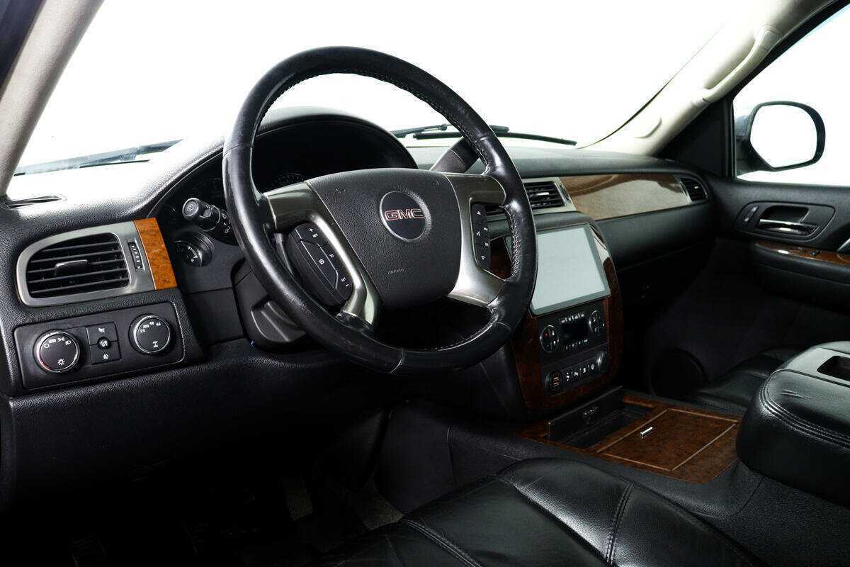 Купить GMC Yukon с пробегом. Фото: #12