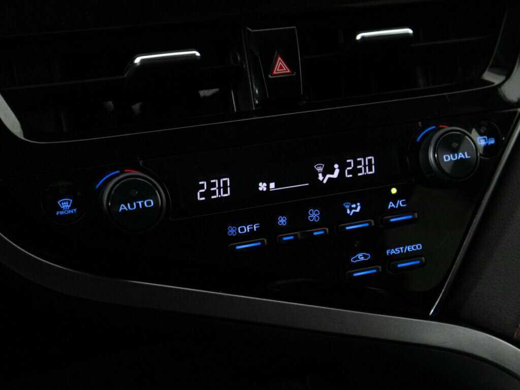 Купить Toyota Camry с пробегом. Фото: #15