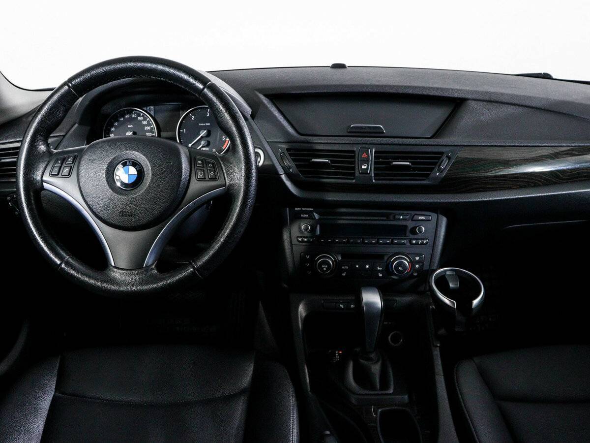 Купить BMW X1 с пробегом. Фото: #11