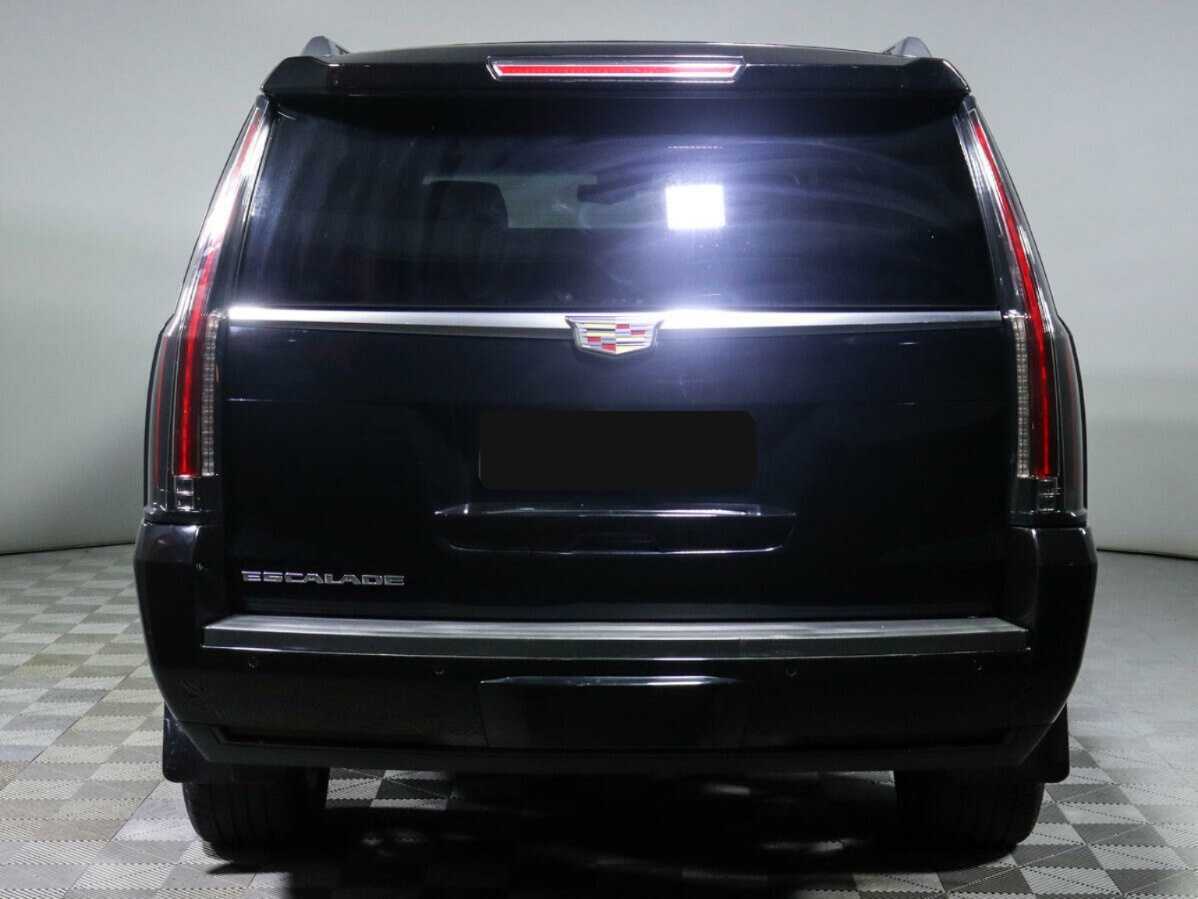 Купить Cadillac Escalade с пробегом. Фото: #4