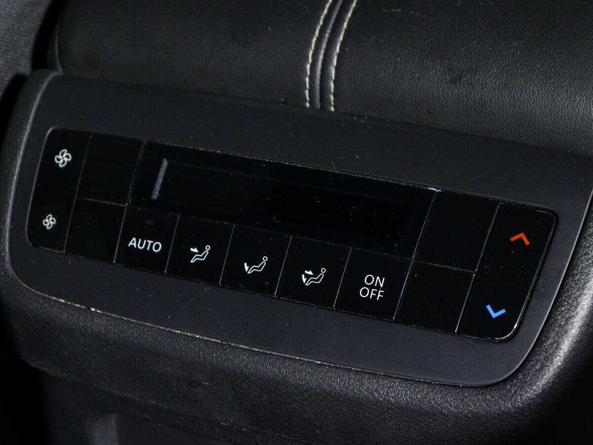 Купить Nissan Pathfinder с пробегом. Фото: #17