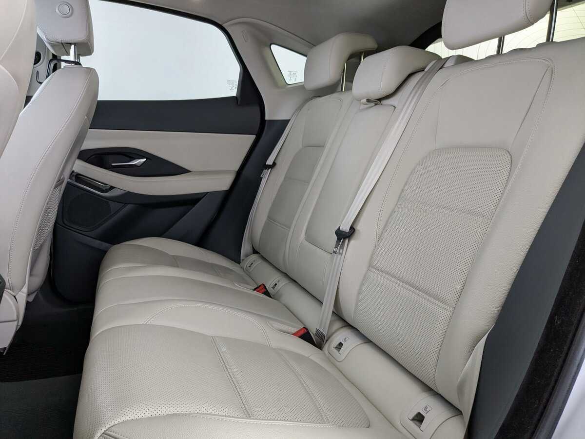 Купить Jaguar E-Pace с пробегом. Фото: #9
