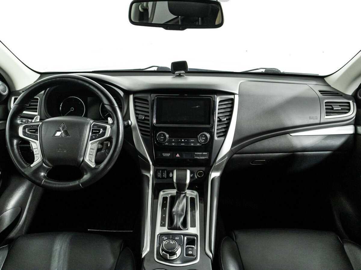 Купить Mitsubishi Pajero Sport с пробегом. Фото: #12